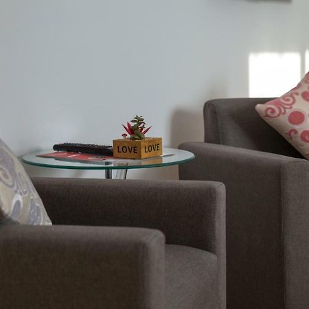 Airport Rest Apartments Beograd Eksteriør bilde