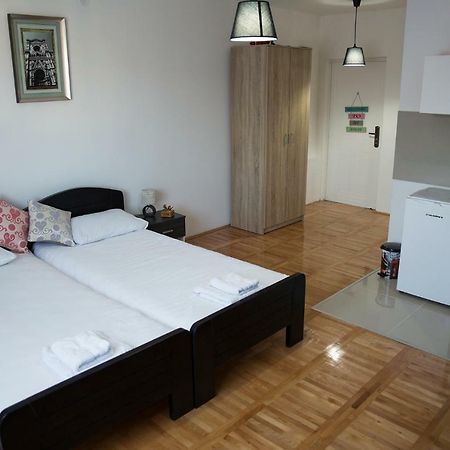 Airport Rest Apartments Beograd Eksteriør bilde