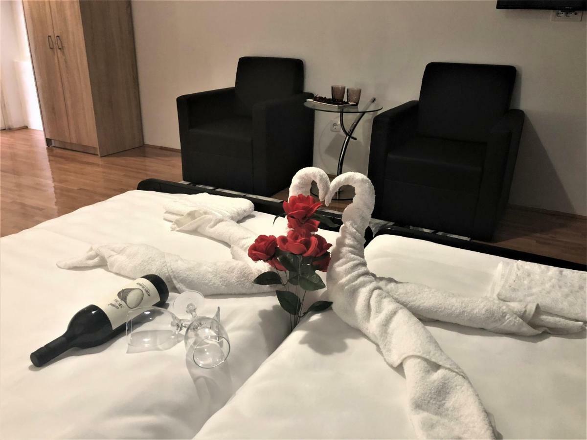Airport Rest Apartments Beograd Eksteriør bilde