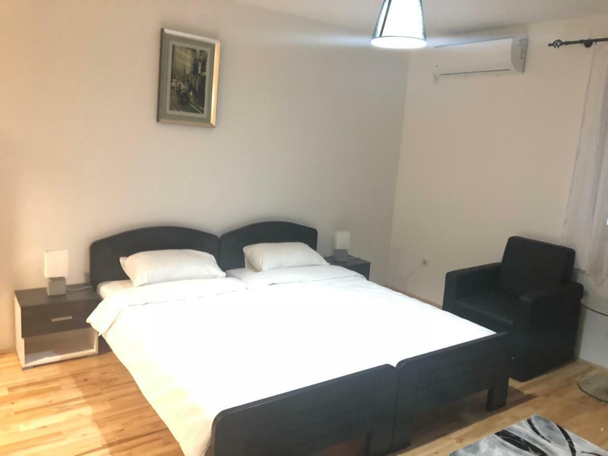Airport Rest Apartments Beograd Eksteriør bilde