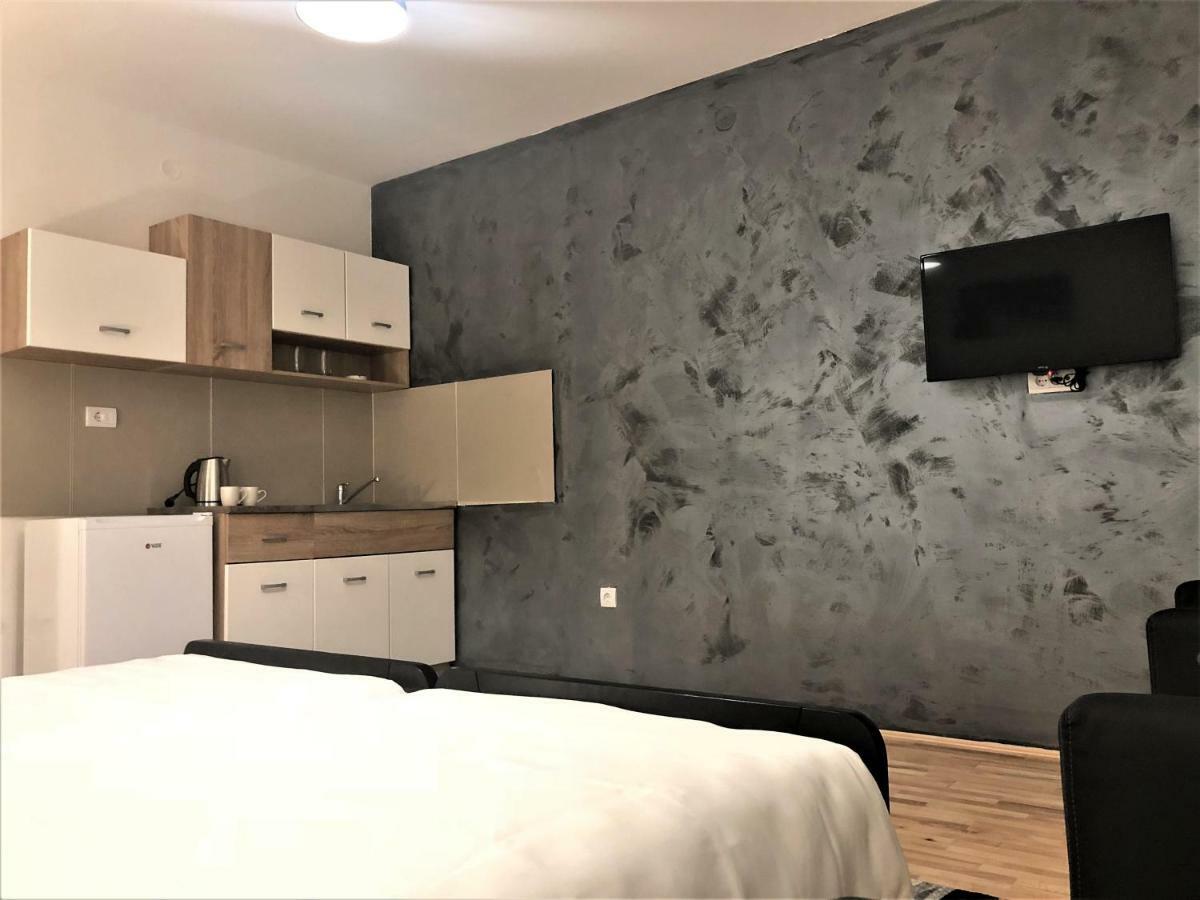 Airport Rest Apartments Beograd Eksteriør bilde