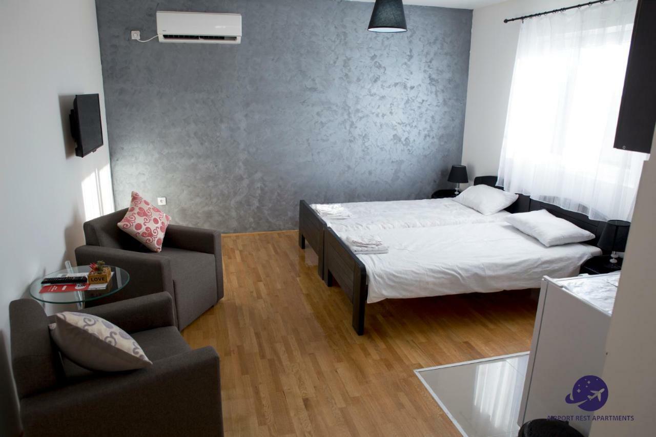 Airport Rest Apartments Beograd Eksteriør bilde