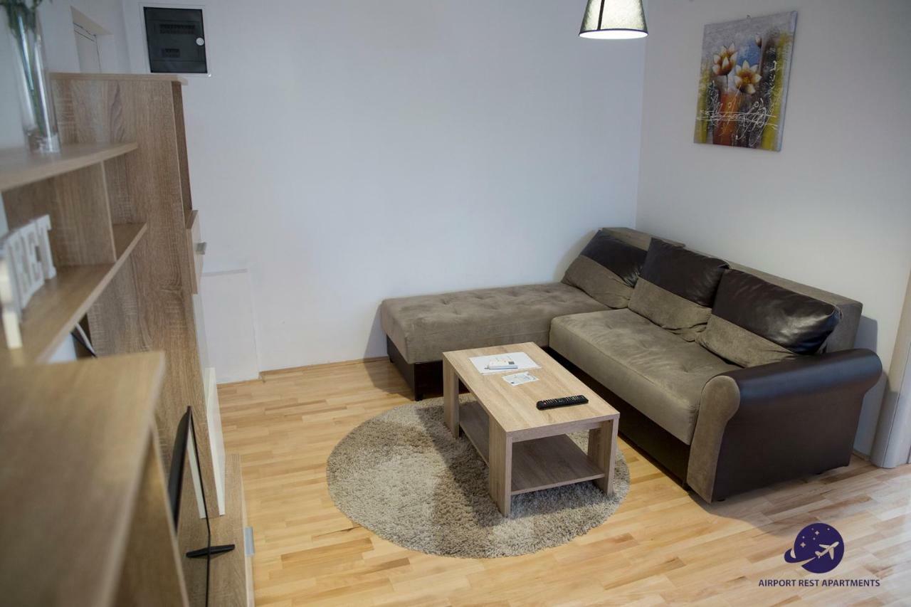 Airport Rest Apartments Beograd Eksteriør bilde